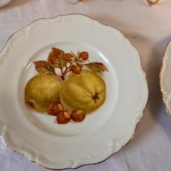 Vintage Winterling Roslau Bavaria Germany Fruit Motif Plate Set – Gold T… - Picture 4 of 8